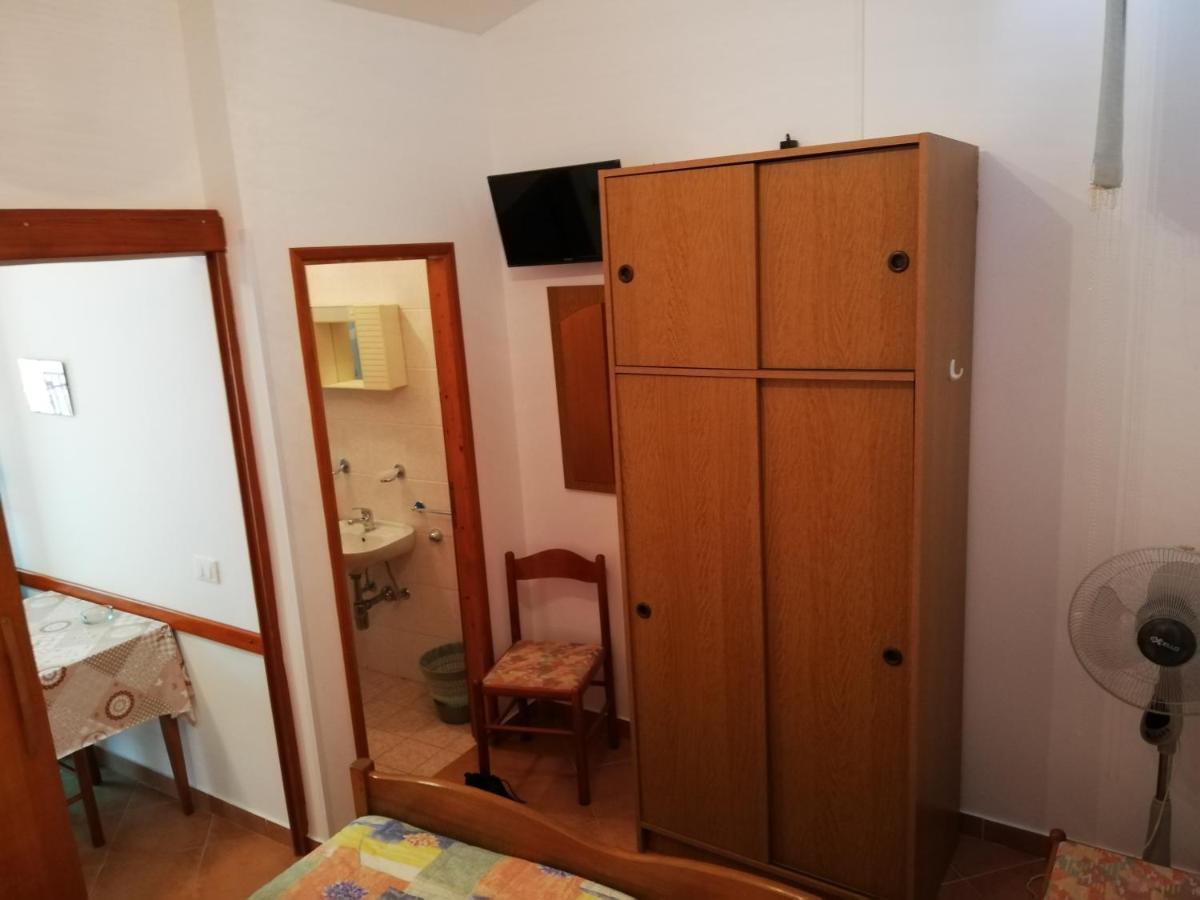 Apartments Ana Pogana Punta Križa Kültér fotó